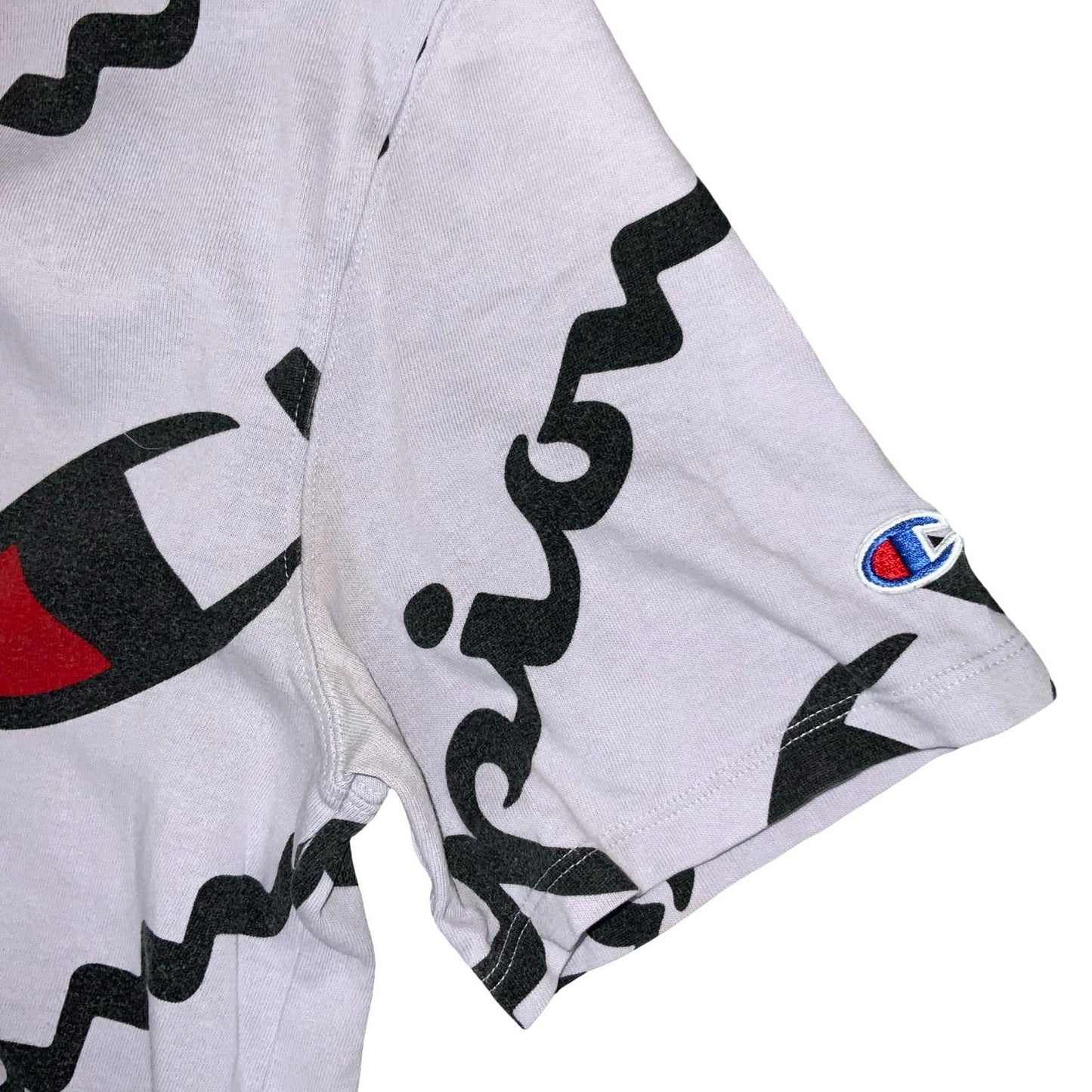 VTG 90s 'CHAMPION' LILAC ALL-OVER GRAPHIC PRINT LOGO SHORT SLEEVE T-SHIRT S M