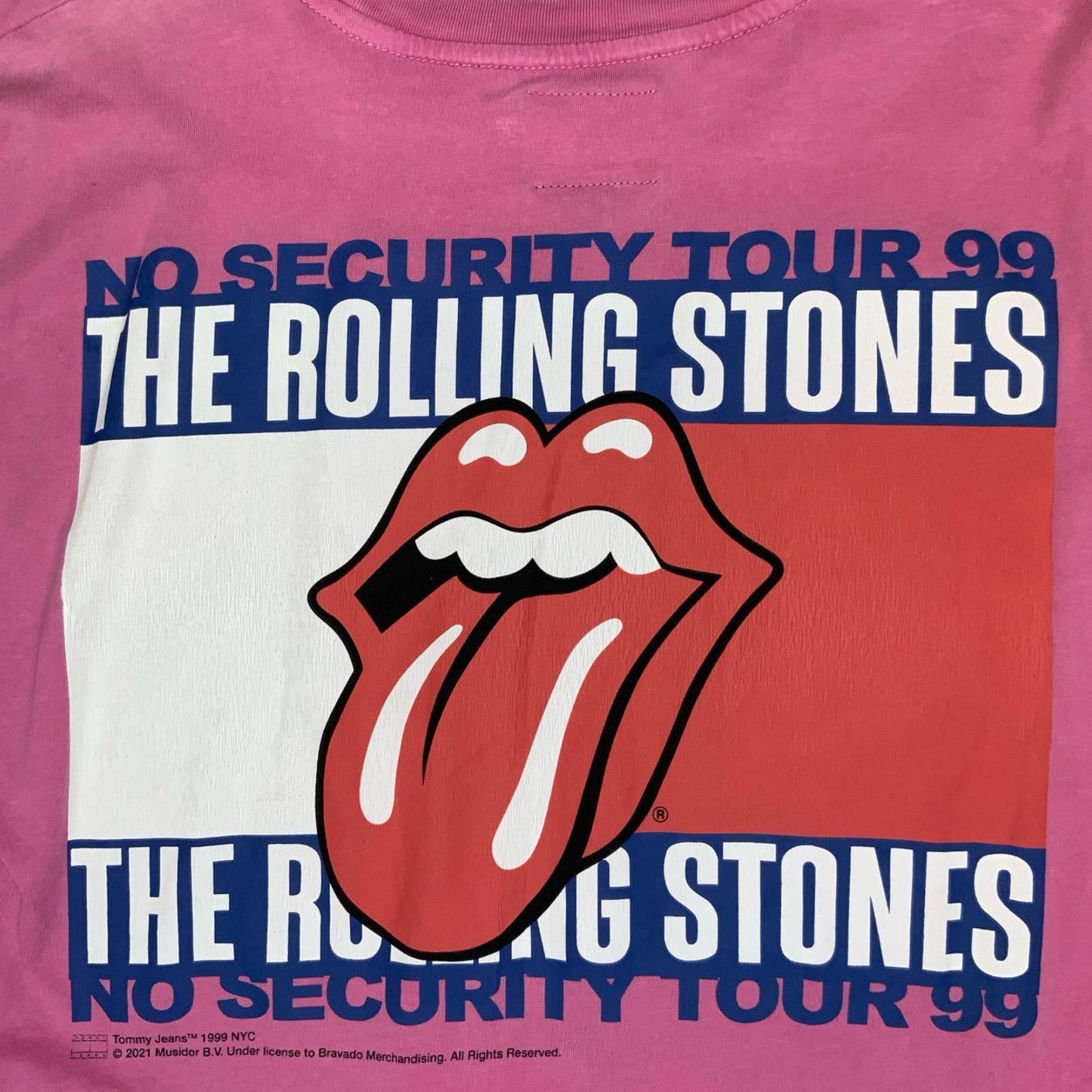 90s 'TOMMY JEANS' PINK THE ROLLING STONES GRAPHIC CROPPED LONG SLEEVE T-SHIRT L