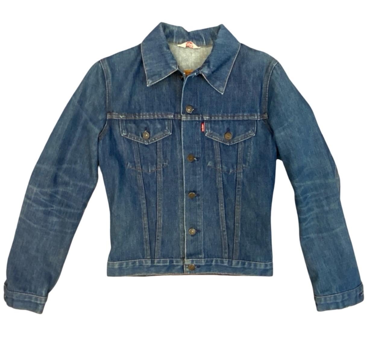 VTG 70s LEVIS TYPE 3 TRUCKER DENIM JACKET DARK BLUE LOVELY WEAR & WHISKERING XS