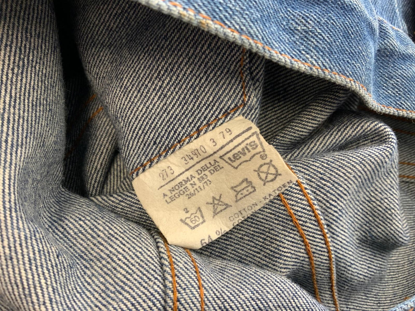 VTG 70s LEVIS TYPE 3 TRUCKER DENIM JACKET DARK BLUE LOVELY WEAR & WHISKERING XS
