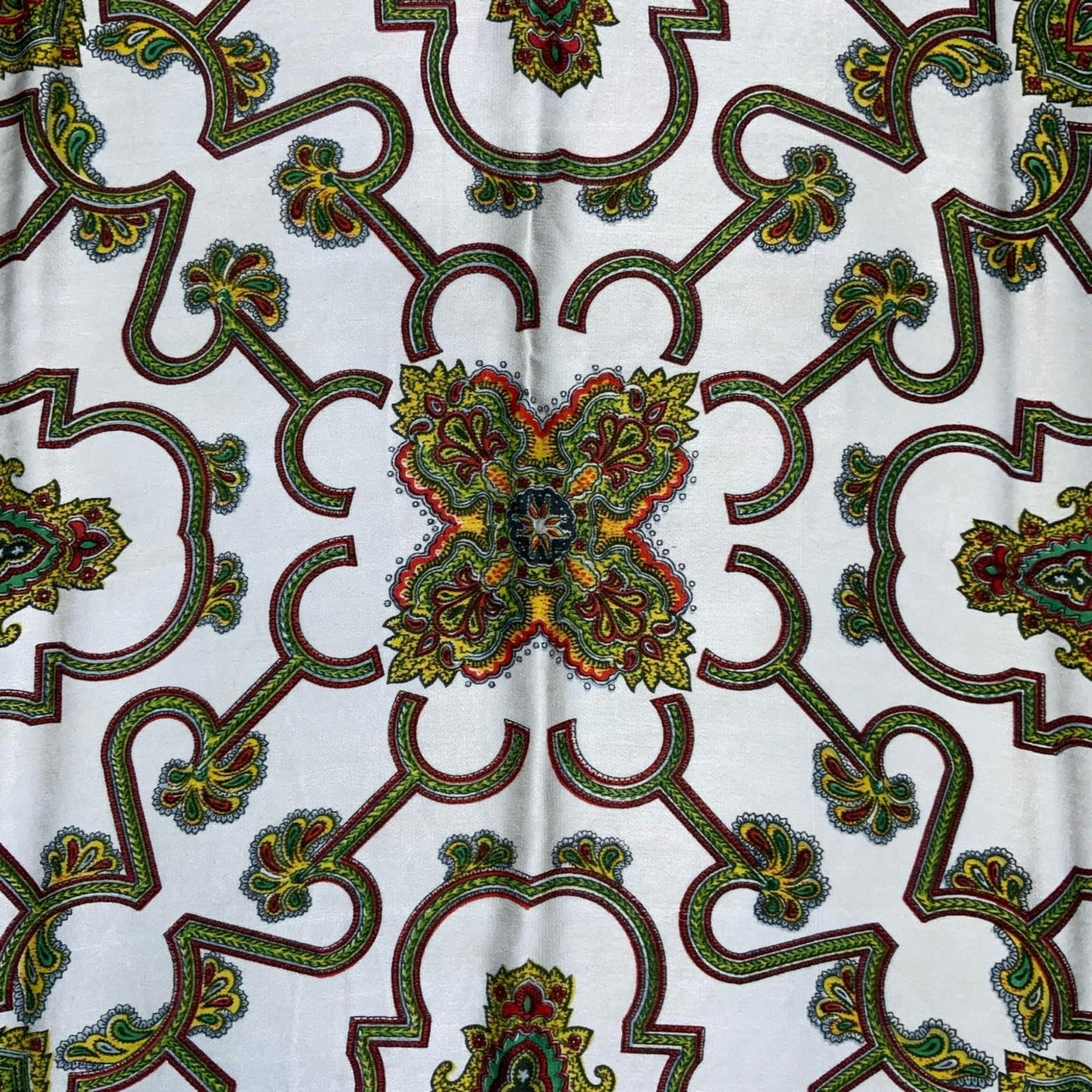 VTG BLACK GREEN RED WHITE DETAILED PATTERN PAISLEY SQUARE SCARF