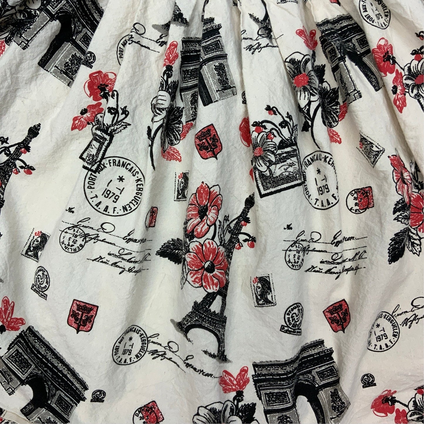 Vintage White Black & Red Pleated Skirt 10