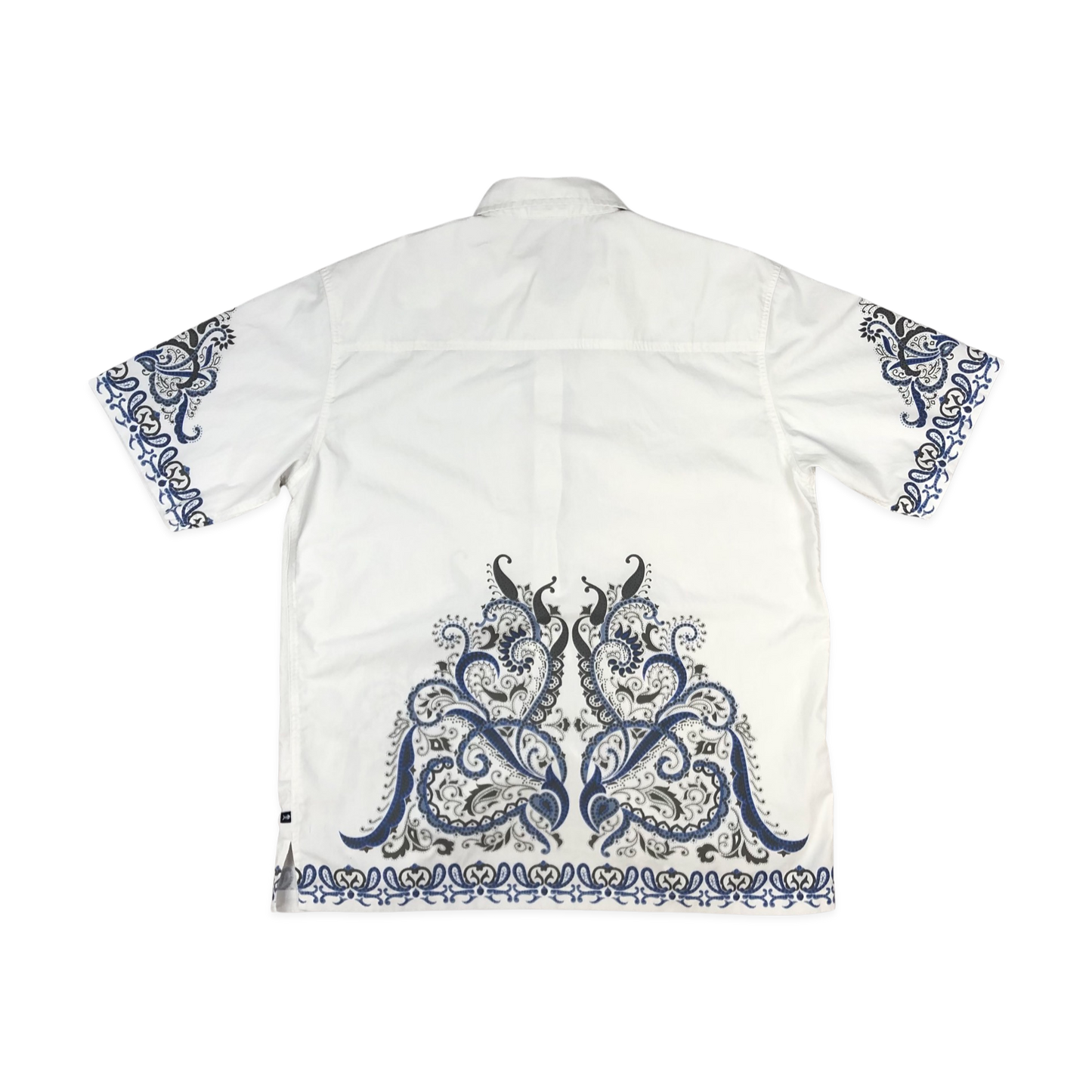 Vintage Y2K Fishbone Surfer Style White and Blue Printed Shirt M-XL