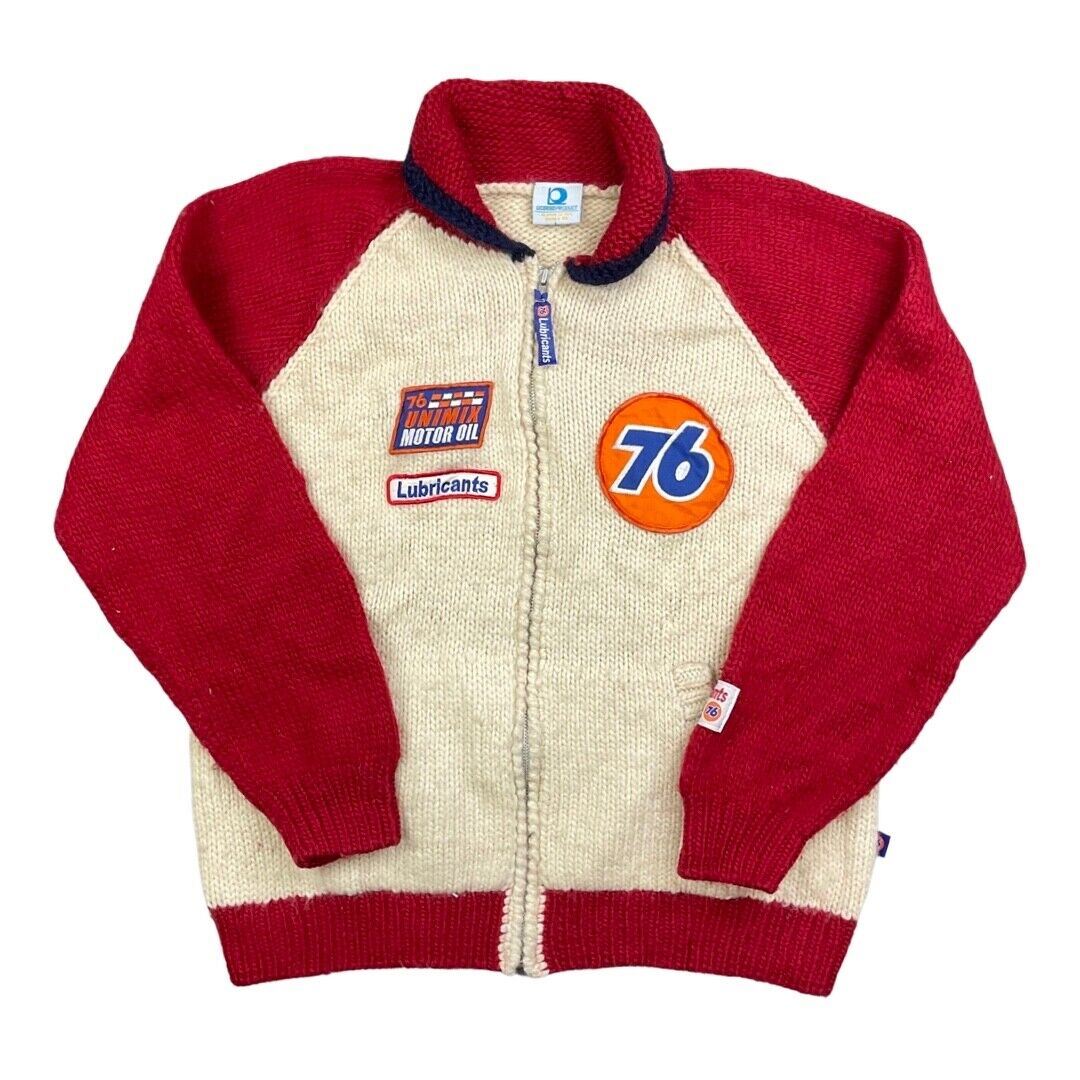 VTG MENS WOOL 76 GAS STATION COWICHAN GRAPHIC KNIT ROCKABILLY CARDIGAN VW 42”