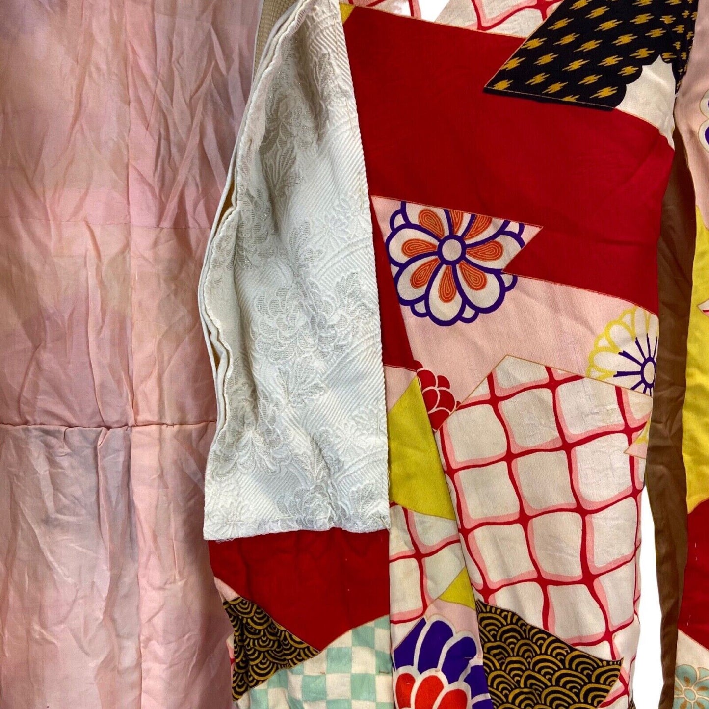 Vintage 60s 70s Pink Red Silk Floral Geometric Komon Showa Kimono 16 L