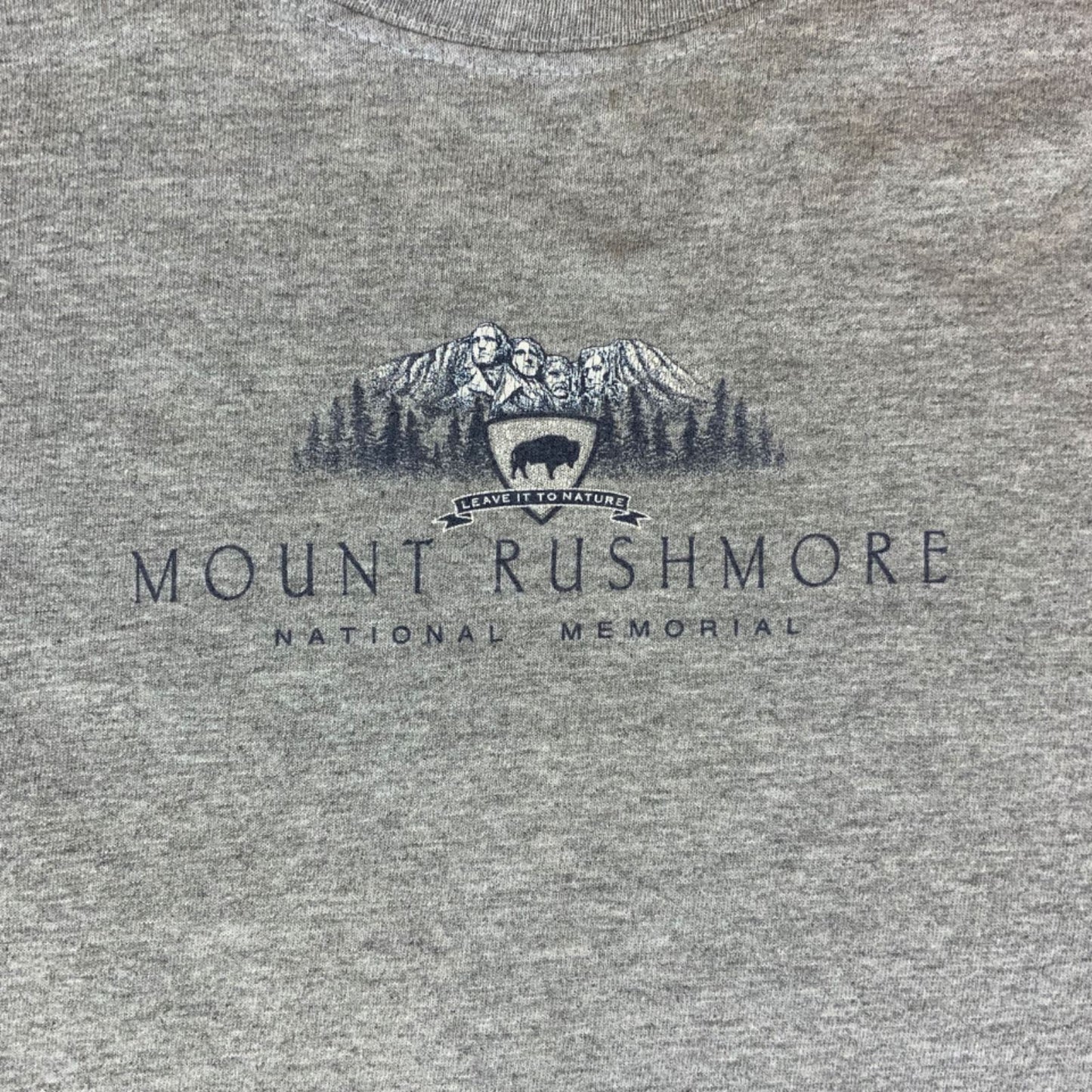 Vintage 90s Grey Mount Rushmore National Memorial Destination Tourist Tee L