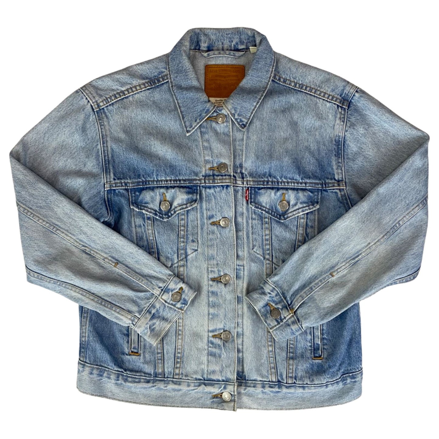 LEVIS PREMIUM BIG E RED TAB TYPE 3 TRUCKER DENIM JACKET WITH CHENILLE PATCH 36”S