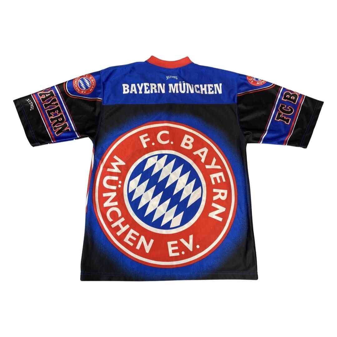 Vintage 90's Nutmeg Mills F.C. Bayern Munchen E.V. T-Shirt Jersey Large