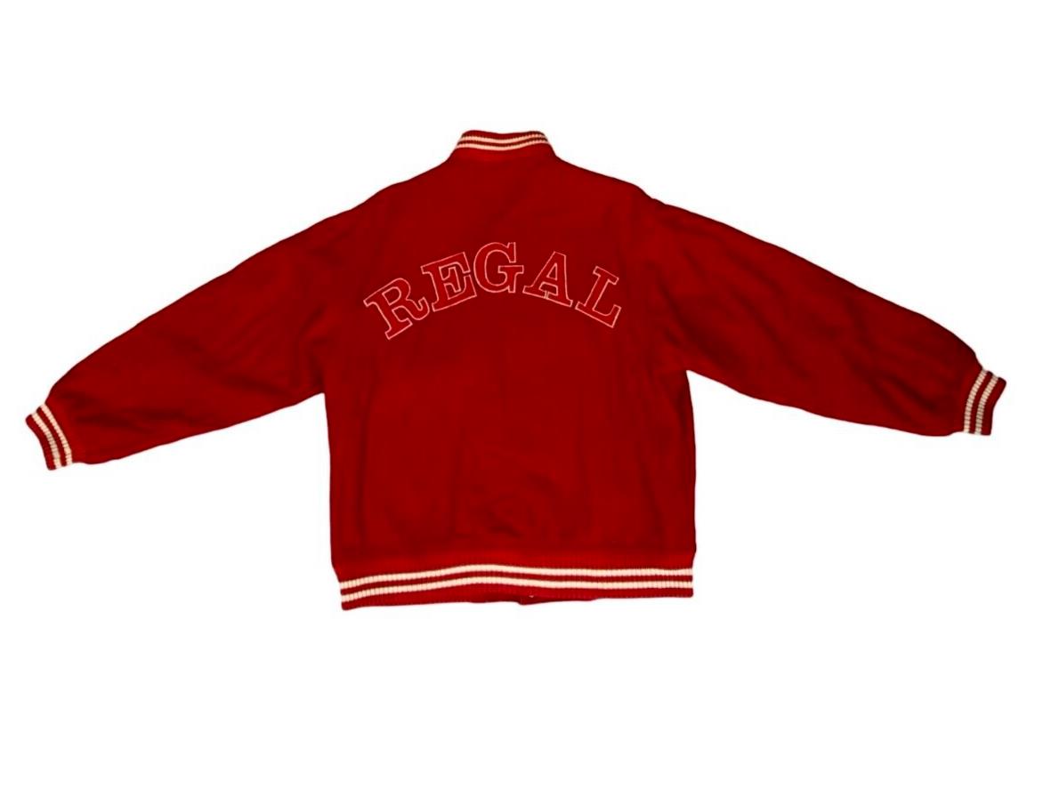 VTG 80s 90s REGAL RED WHITE EMBROIDERED PATCH USA VARSITY JACKET SIZE M