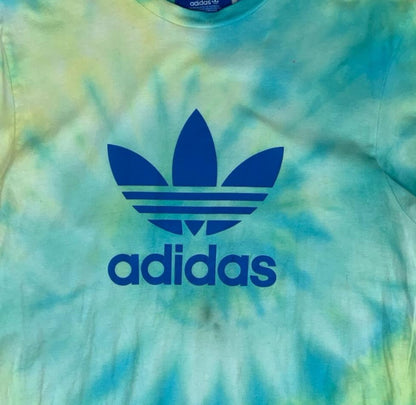 ADIDAS TIE DYE BLUE YELLOW GREEN GRAPHIC TEE SMALL