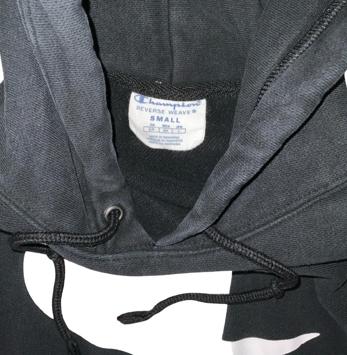 VTG 90S CHAMPION BLACK GRAPHIC HOODIE OVERSIZED SMALL