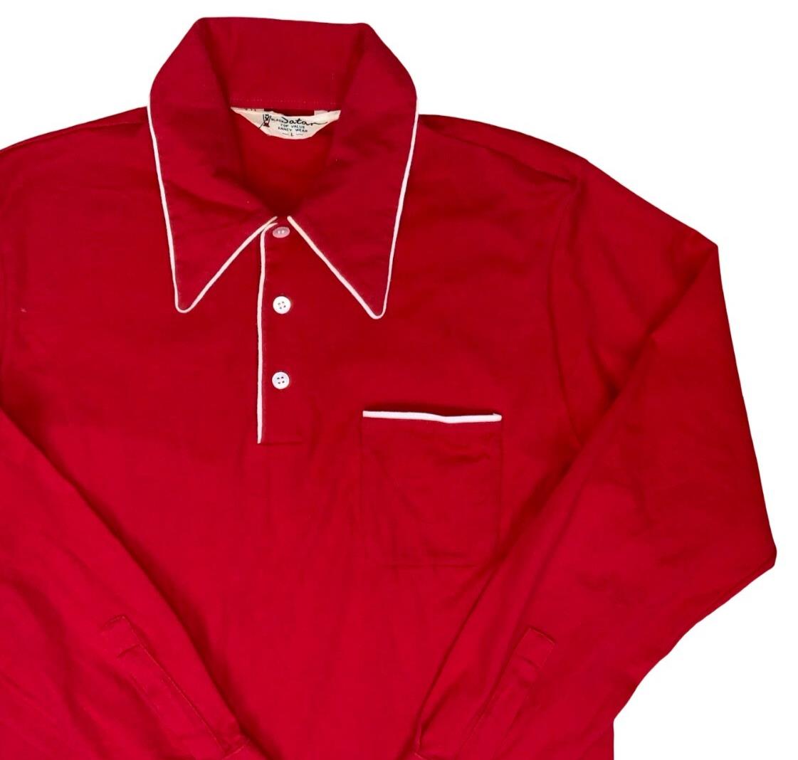 VTG 70s 'BLACK SATAN' TOP VALUE RED DAGGER COLLAR POLO SHIRT SMALL