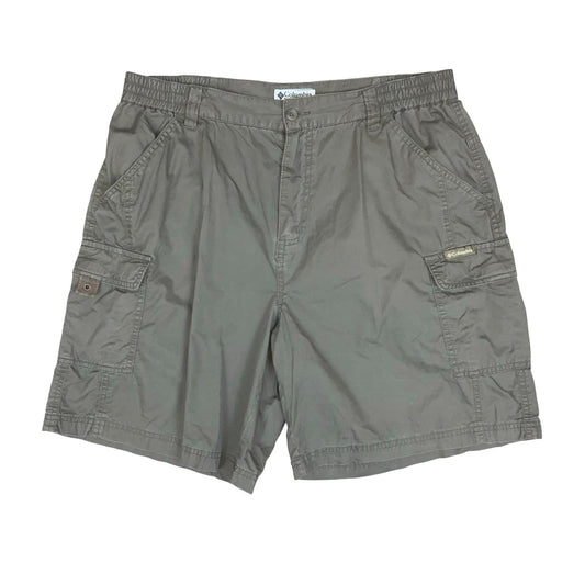 90s 'COLUMBIA' SPORTSWEAR KHAKI GREEN GREY CARGO COMBAT STREETWEAR SHORTS 33W