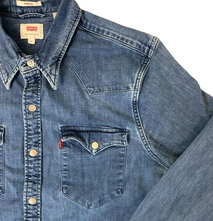 VTG 90S LEVI'S BUE WESTERN DENIM SNAP BUTTON RED TAB SHIRT SMALL