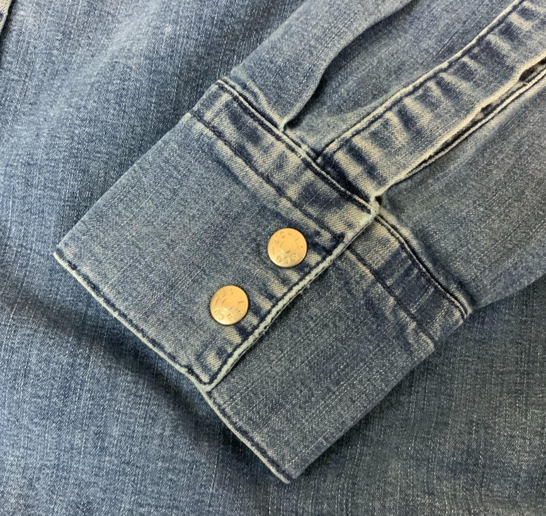 VTG 90S LEVI'S BUE WESTERN DENIM SNAP BUTTON RED TAB SHIRT SMALL