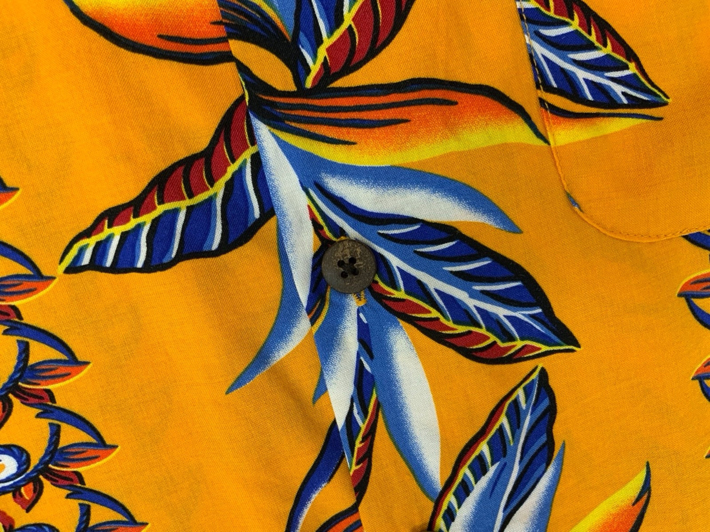 VTG HAWAIIAN HISTORY BOOK HAWAIIAN MADE ALOHA SHIRT COTTON TIKI ROCKABILLY M