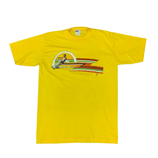 VTG 90S SPORTSWEAR WATER SKIING YELLOW SINGLE STITCH GRAPHIC TEE EXTRA LARGE XL