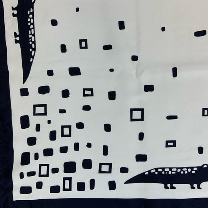 VTG WHITE NAVY BLUE CROCODILE GEOMETRIC NATURE-INSPIRED ART SQUARE SCARF
