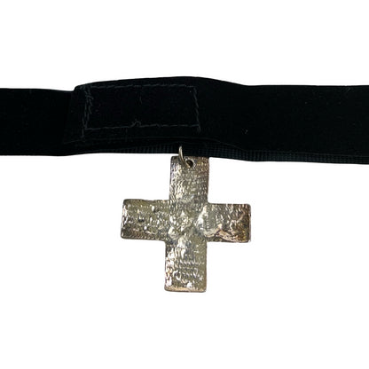 Vintage Deadstock 90s Y2K Silver Cross Choker