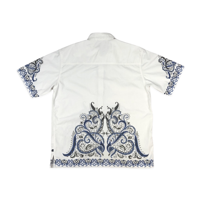 Vintage Y2K Fishbone Surfer Style White and Blue Printed Shirt M-XL