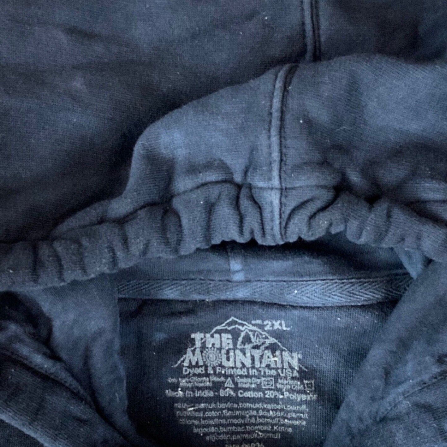 Preloved 2011 Blue The Mountain Wolf Graphic Print Hoodie XXL